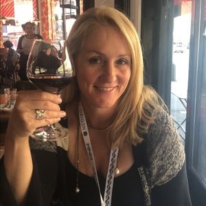 Meet your Posher, Catherine